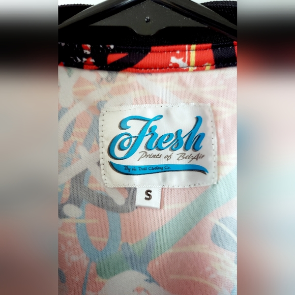 Fresh Prints of Belair Graffiti print Tee - Picture 3 of 4